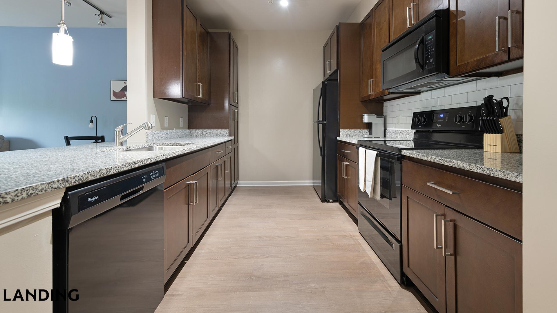 Building Photo - 8100 Palisades Cir