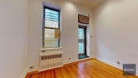 Building Photo - 1441 York Ave