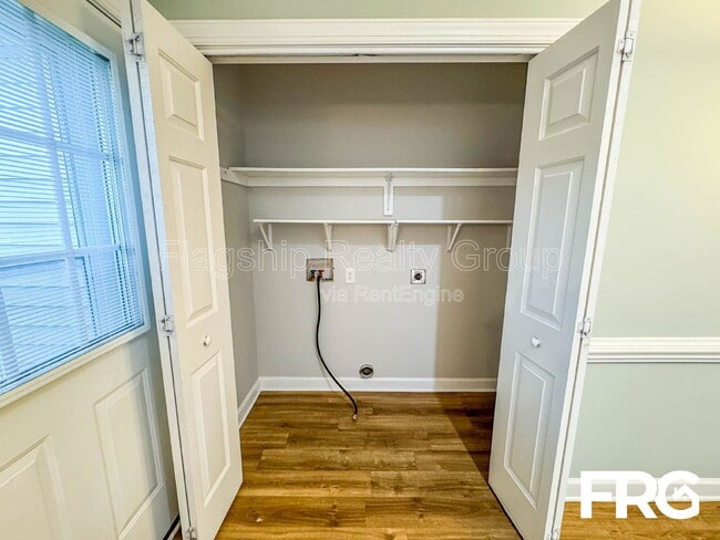 Building Photo - 1145 Nicklaus Dr