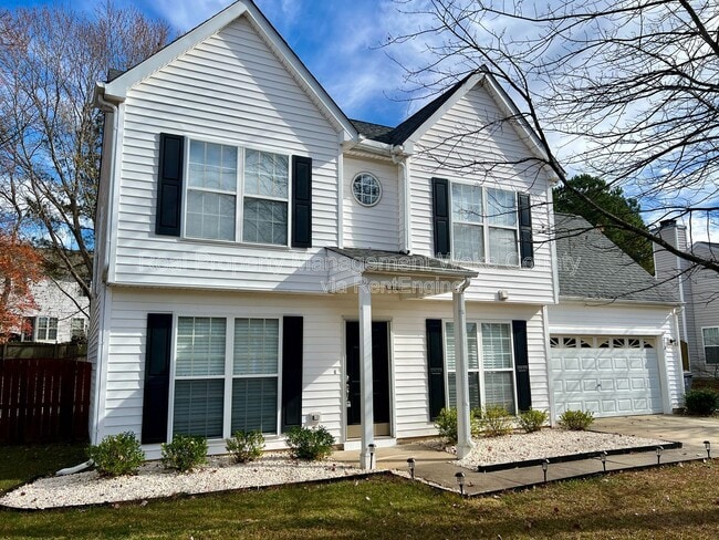 Building Photo - 213 Piney Woods Ln