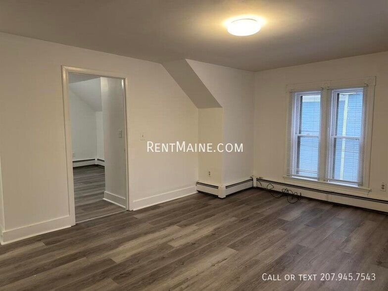 Building Photo - 116 Elm St