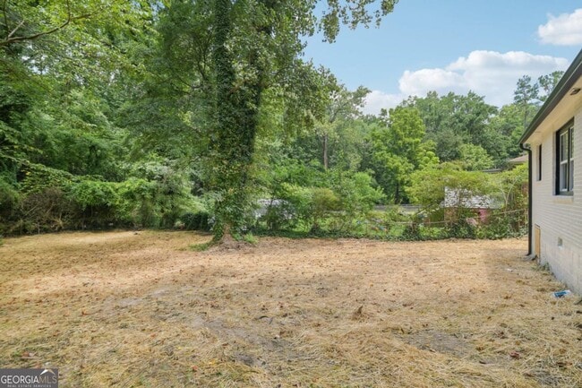 Building Photo - 2909 Diana Dr SW