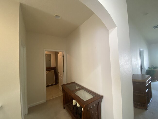 Building Photo - FOR RENT:  3 Bedroom 2 Bathroom Condo w/at...