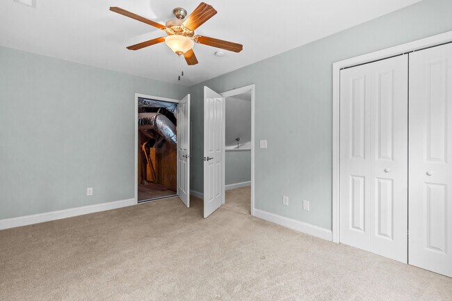 Building Photo - 100 Catfish Ct