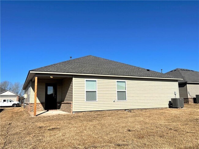 Building Photo - 1314 Travertine Pl