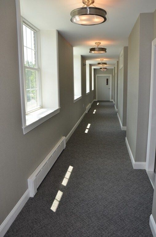 Building Photo - 6 Admirals Wy