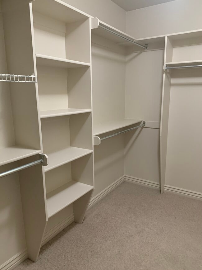 Building Photo - 325 E 100 S