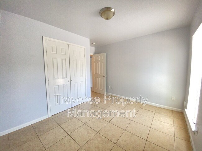 Building Photo - 6810 Trail Lake Dr