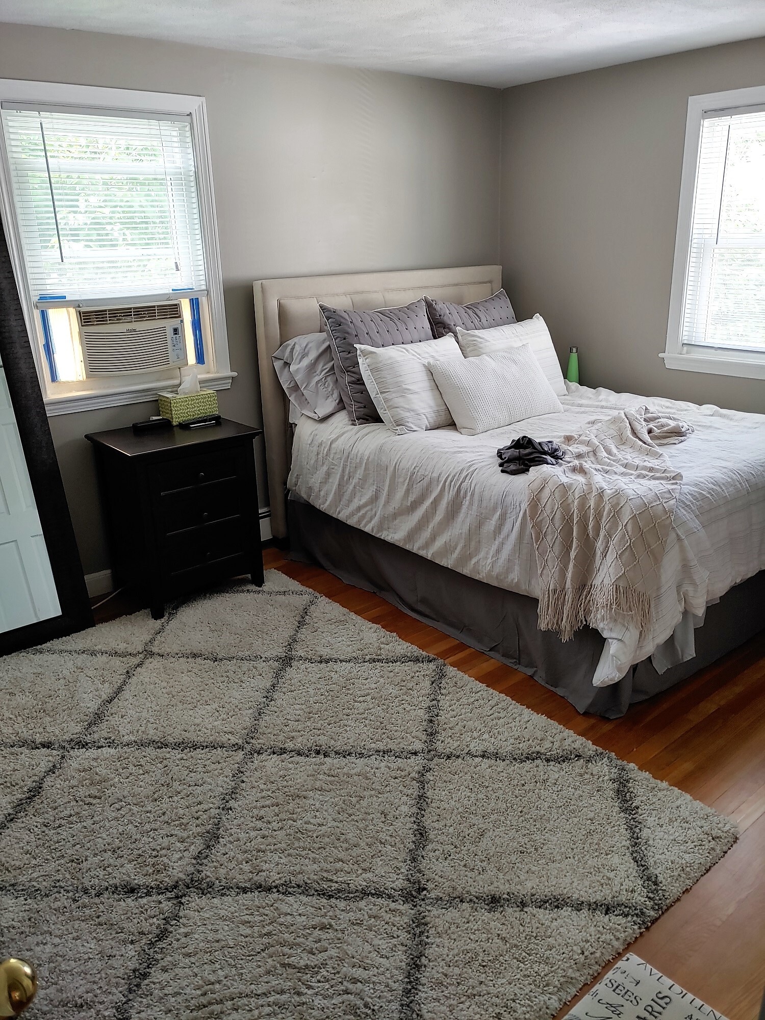 Building Photo - 68 Olcott St