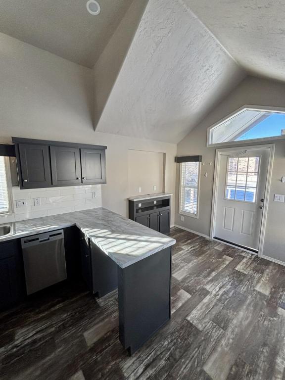 Building Photo - 401 S 1st St