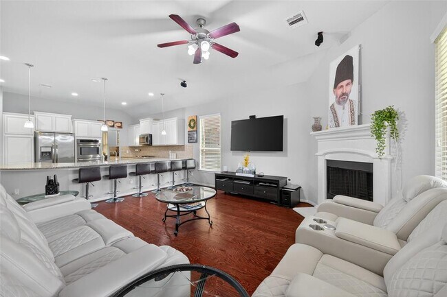 Building Photo - 13935 Manobrook Ct