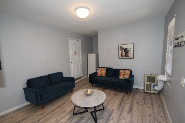 Building Photo - 2366 Spencerport Rd