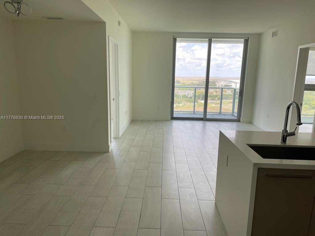 Building Photo - 2000 Metropica Way