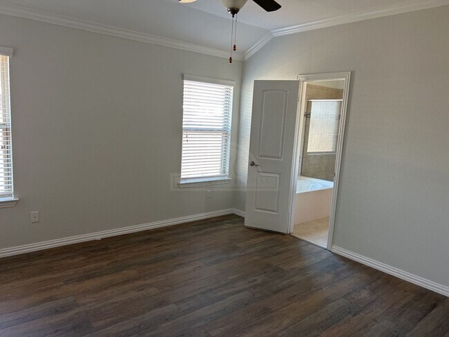 Building Photo - 6311 Serpentine Dr