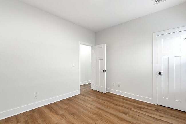 Building Photo - 625 Briarbrook Ln