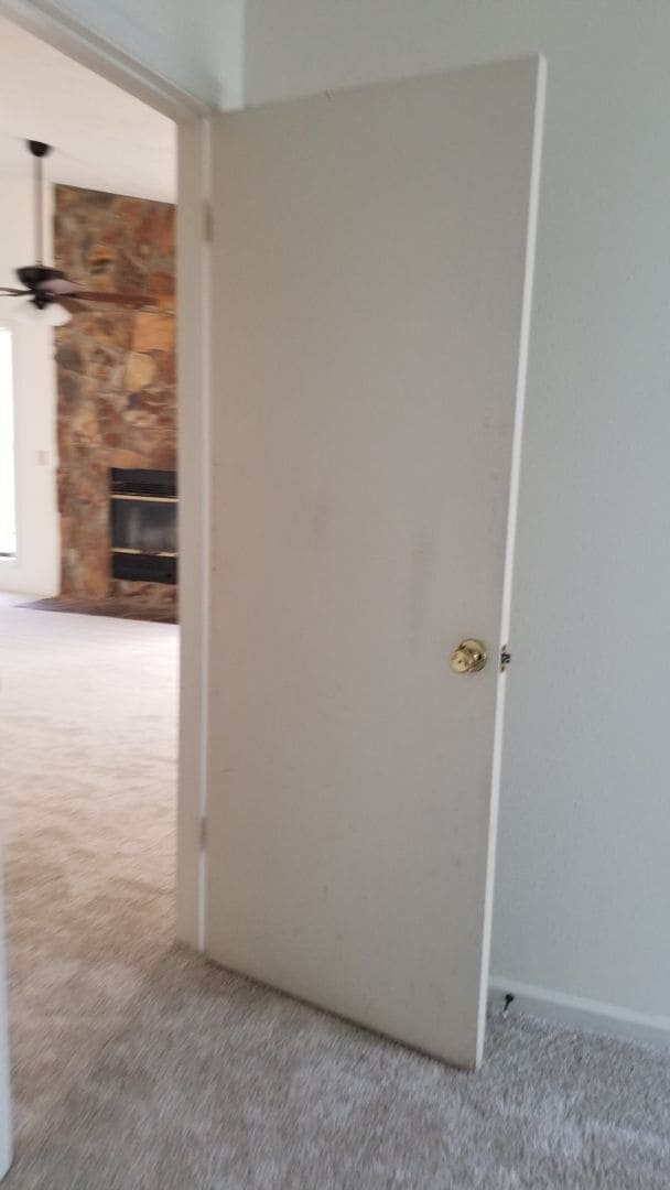 Building Photo - Available from May 15th.  2 Bedroom home with garage. Great Area and Location!