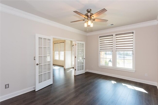 Building Photo - 5015 Montes Ln
