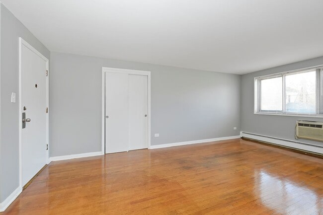 Building Photo - 10604 S Walden Parkway