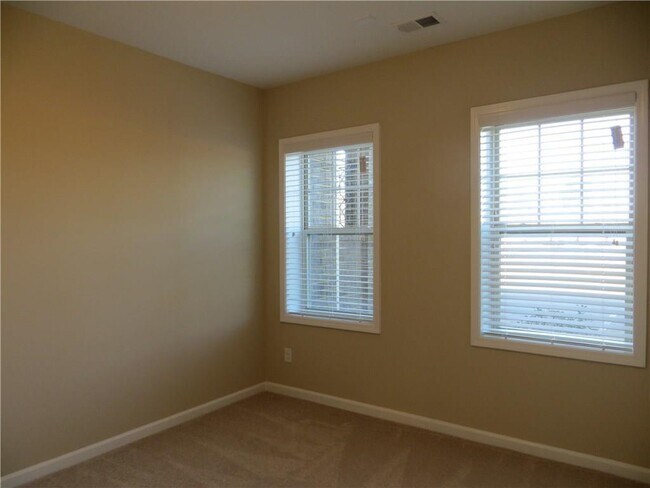 Building Photo - 3393 Twinrose Pl