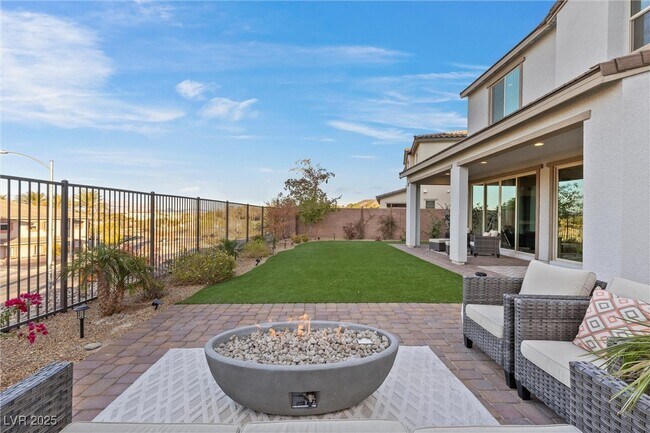 Building Photo - 14 Parco Fiore Ct