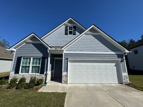 Building Photo - Newer 3/2.5 House in Armuchee- $1,995