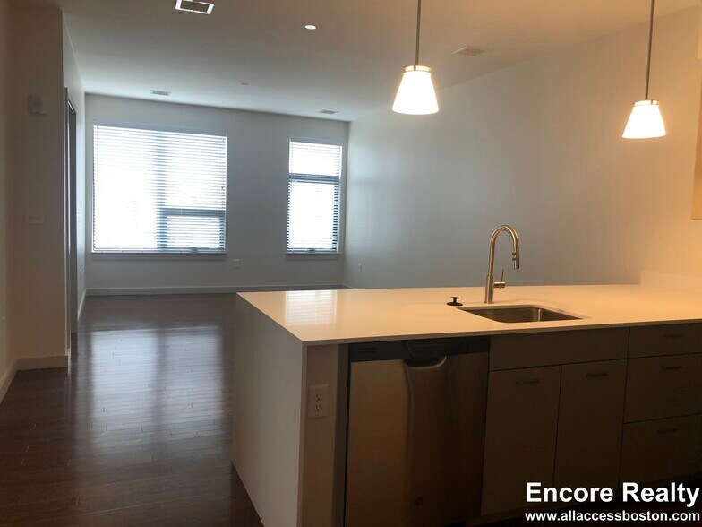 Building Photo - 454 Harvard St