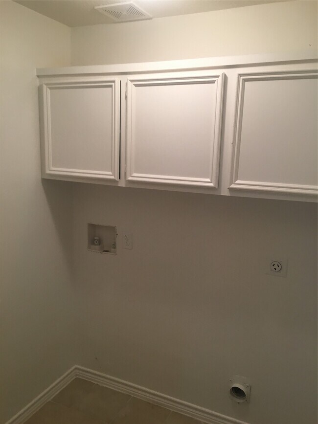 Building Photo - 10642 Logger Pines Trail