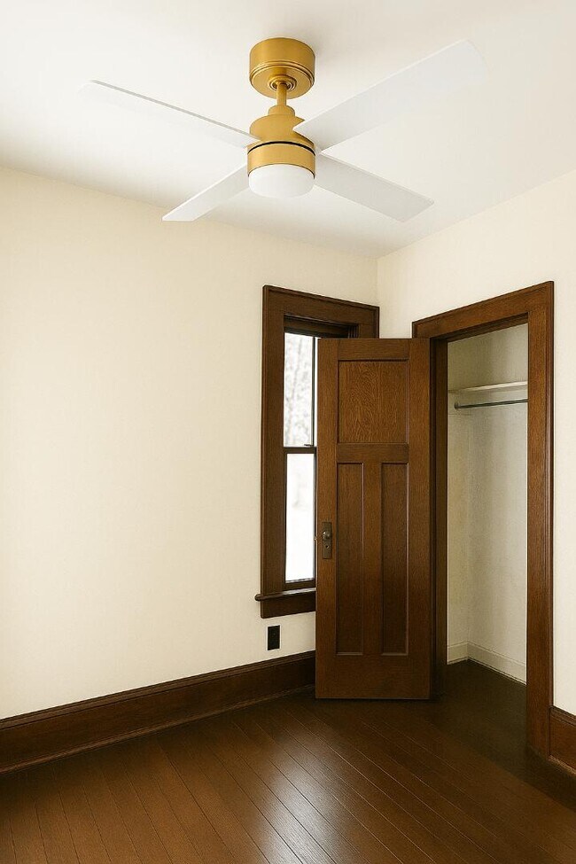 Building Photo - 107 Dawes Ave