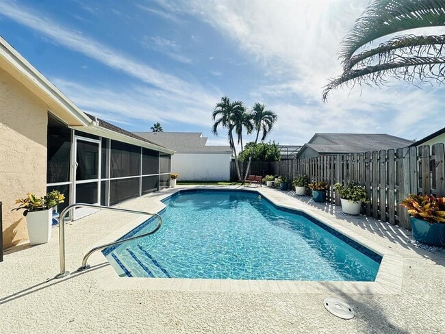 Building Photo - 21023 Rustlewood Ave