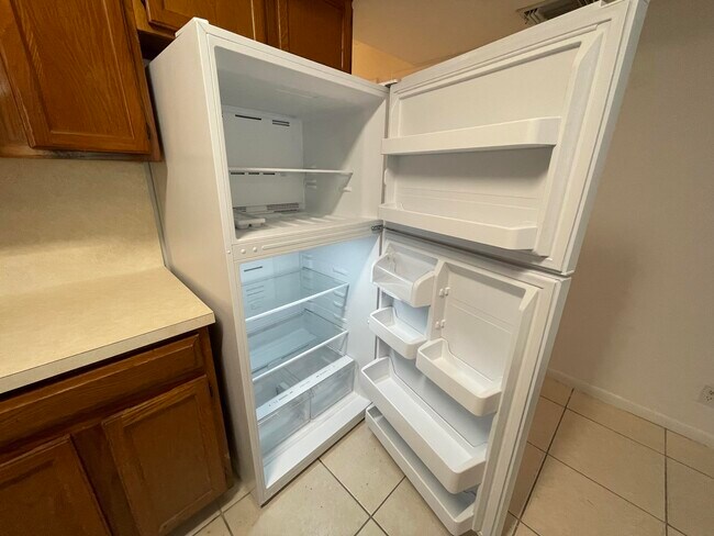 Building Photo - 1174 The 12th Fairway