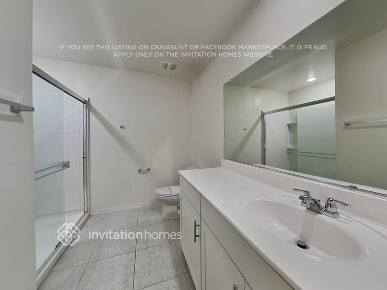 Building Photo - 19143 W Elm St