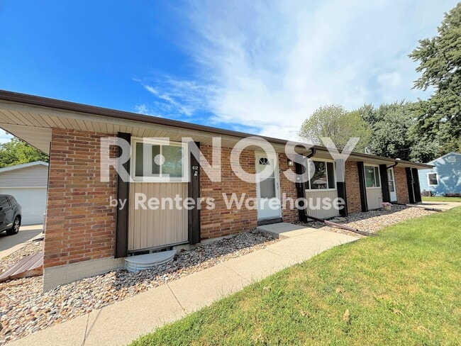 Building Photo - 612 SW Des Moines St