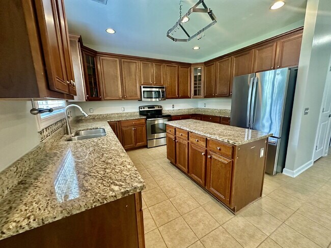 Building Photo - Spacious Four-Bedroom Home with a Bonus Room in Lawton Station!