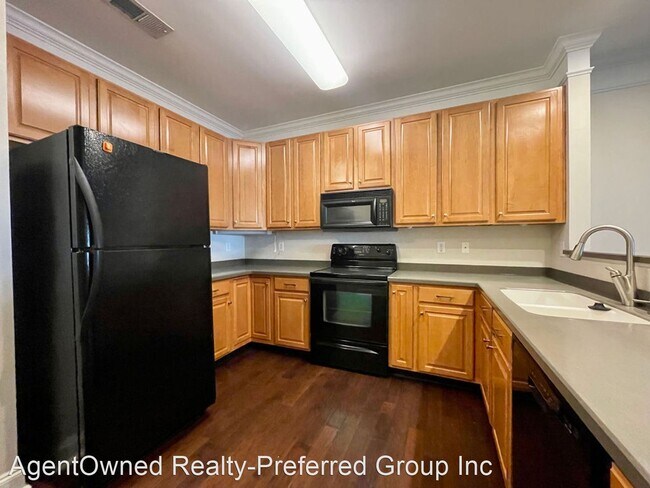 Building Photo - 3 br, 2 bath House - 1025 Riverland Woods ...