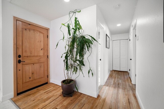 Building Photo - 1175 Akard Dr