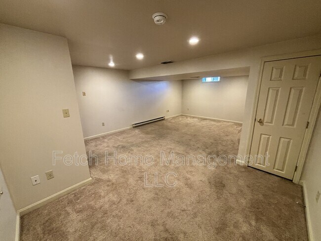 Building Photo - 143 Northwood Ct