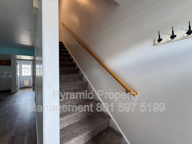 Building Photo - 1808 W 1000 S