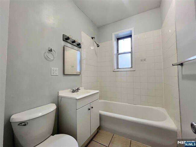 Building Photo - 7505 Palisade Ave