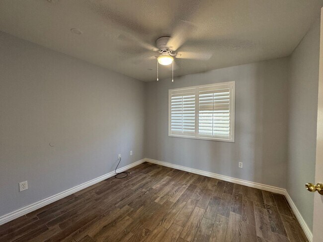 Building Photo - Welcome Home!!