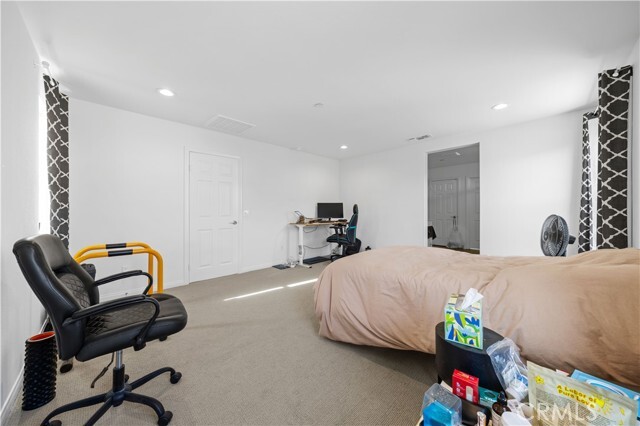 Building Photo - 20225 Breeze Blooms Dr