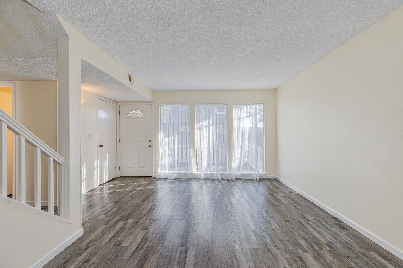Building Photo - 8294 Windmill Farms Dr