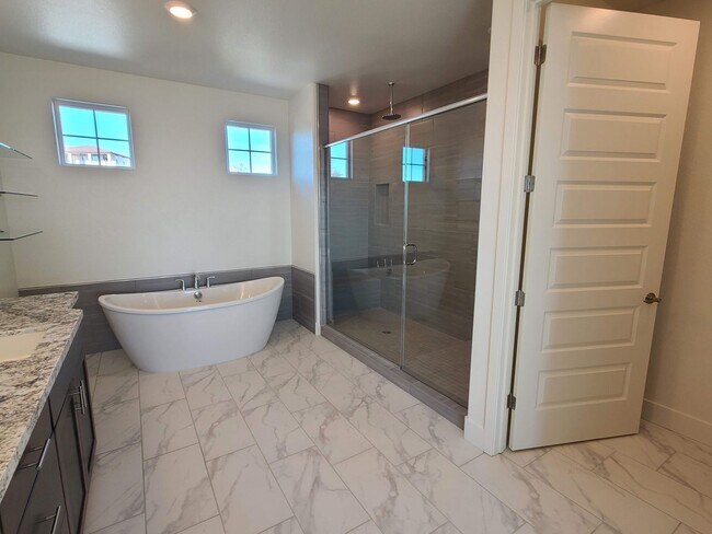 Building Photo - BEAUTIFUL BRAND NEW "NEXT-GEN" HOME W/ SOLAR & SIERRA VIEWS!!