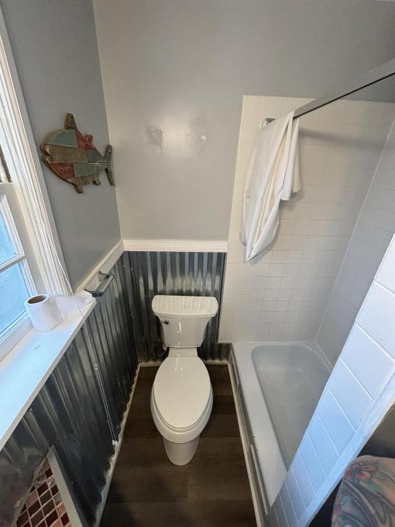 Building Photo - 1527 Cranfield Rd