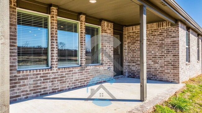 Building Photo - 20 E Sunbelt Ct