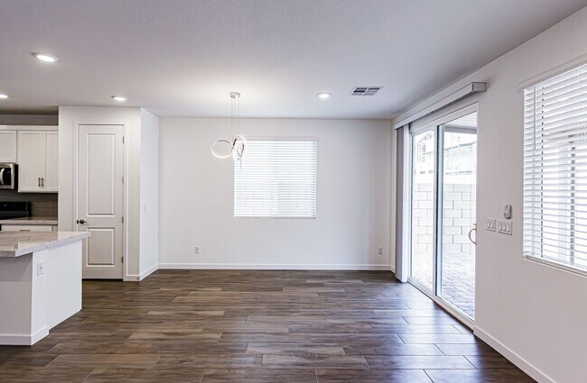 Building Photo - Brand New 4-bedroom Home