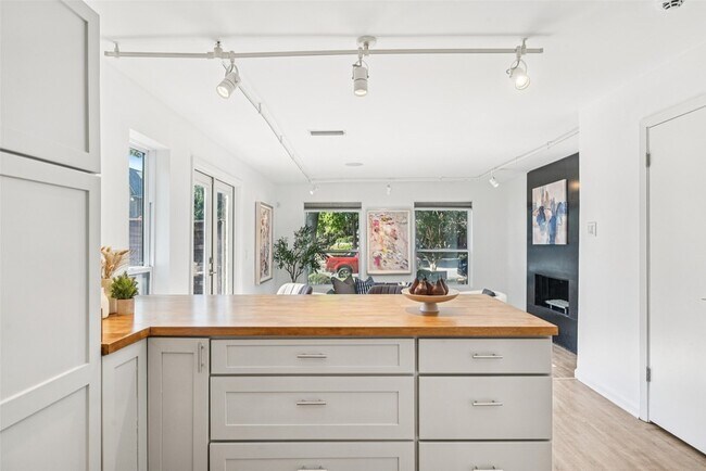 Building Photo - 4102 Bowser Ave