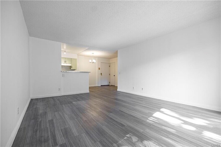 Building Photo - 20234 Cantara St