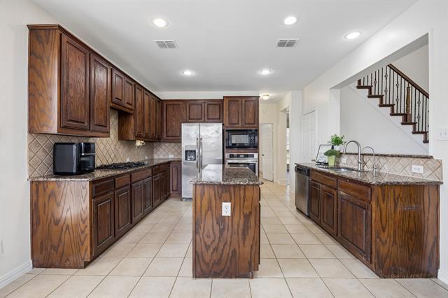 Building Photo - 1608 Wagon Wheel Dr