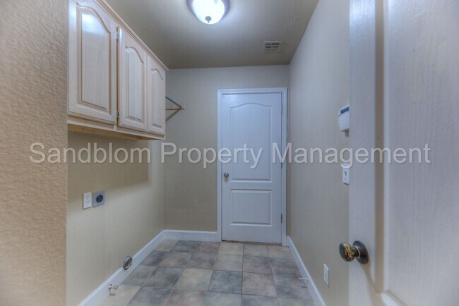 Building Photo - For Lease | Broken Arrow - Union Schools | Available Now!