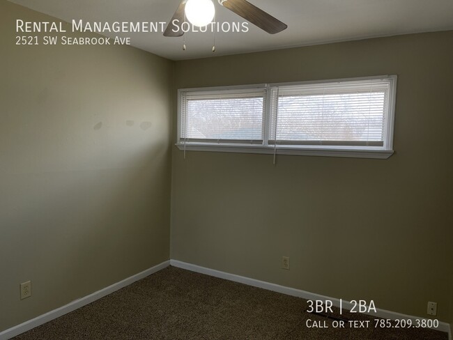 Building Photo - *Near Shunga Trail* 2521 SW Seabrook Ave- ...
